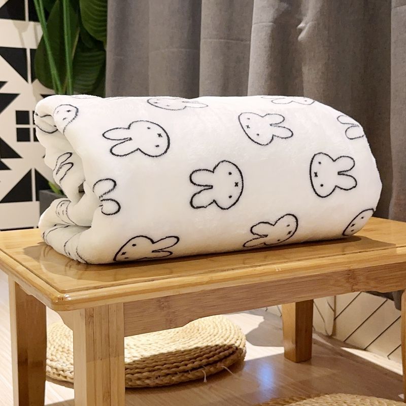 Uroczy kocyk Miffy z flaneli,  – Sofas recenzja i cena
